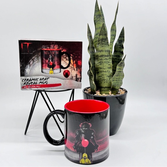 Warner Bros. Ceramic Heat Reveal 20oz It Pennywise You'll Float Too - Picture 2 of 4